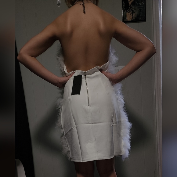 NWT Akira Sold Out , Gorgeous , Soft , Fluffy , White Clouds Feather Dress - Picture 7 of 16
